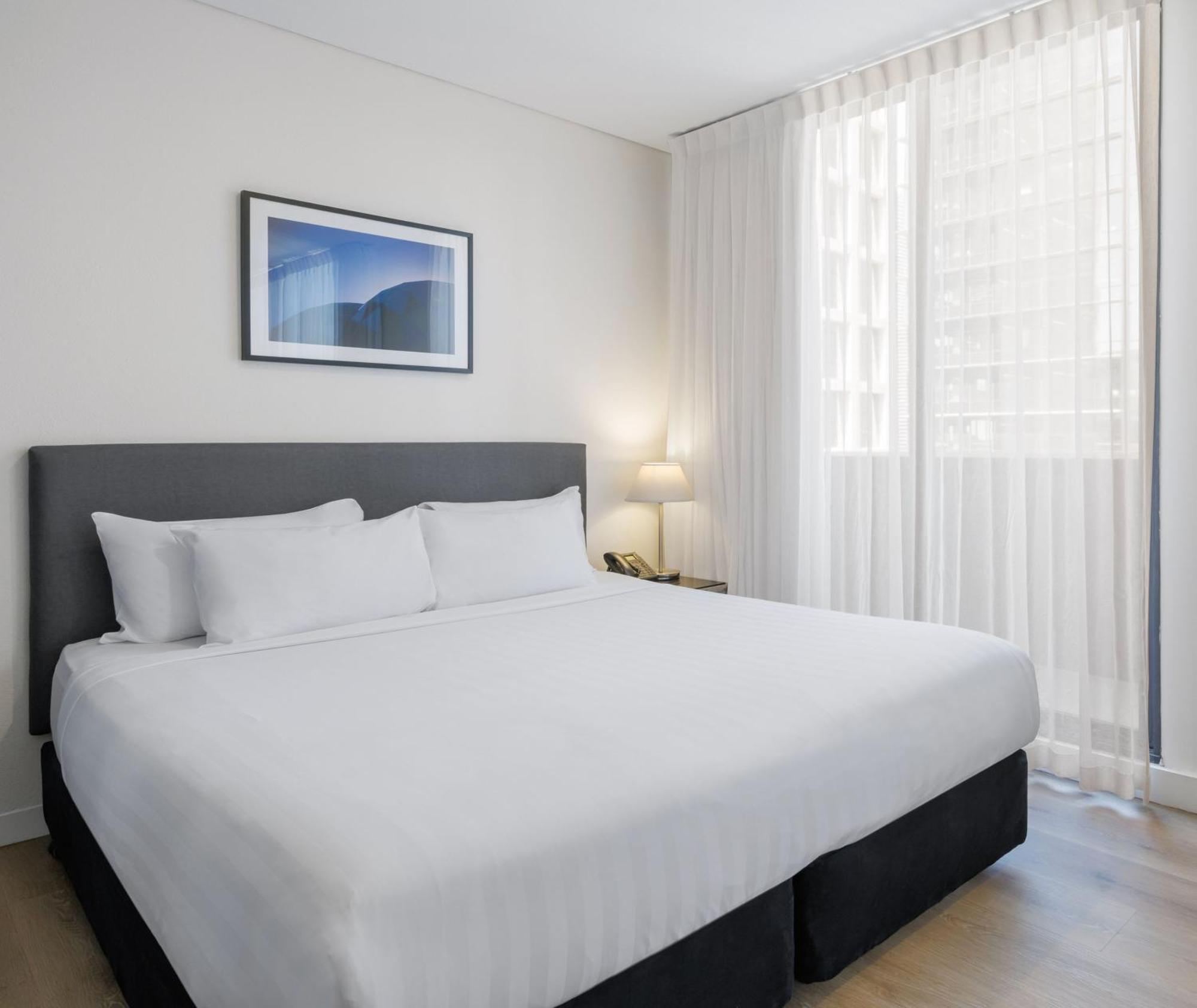 Studio Rooftop Apartment - No Housekeeping